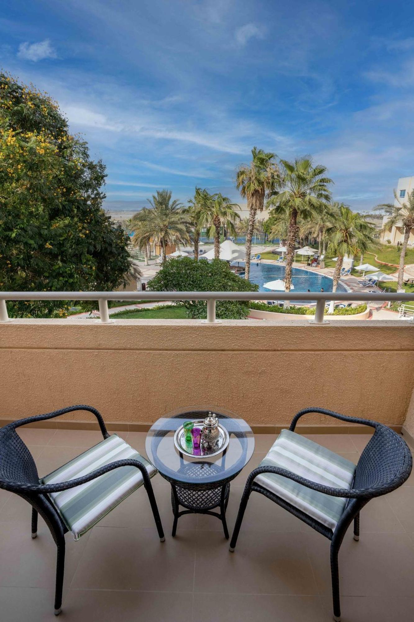 Metropolitan Al Mafraq Hotel Abu Dabi Dış mekan fotoğraf