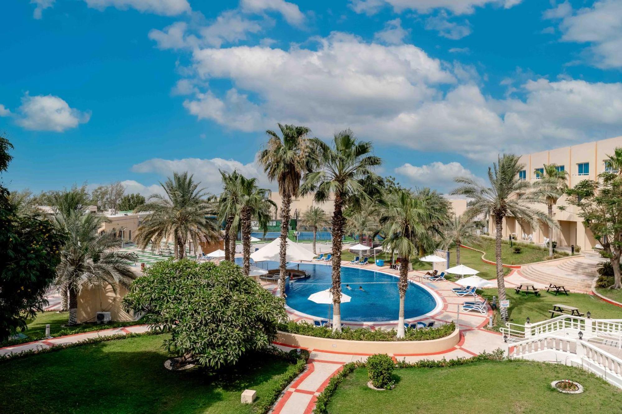 Metropolitan Al Mafraq Hotel Abu Dabi Dış mekan fotoğraf