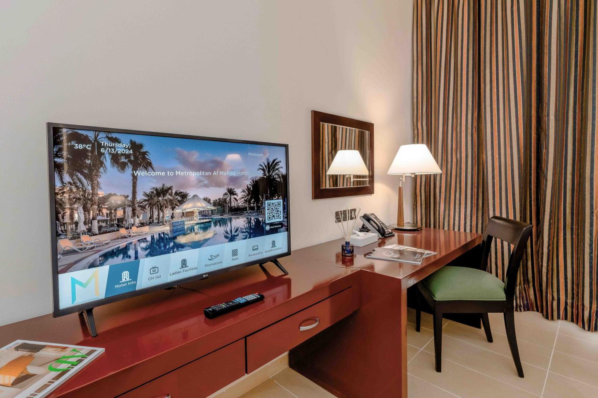 Metropolitan Al Mafraq Hotel Abu Dabi Dış mekan fotoğraf