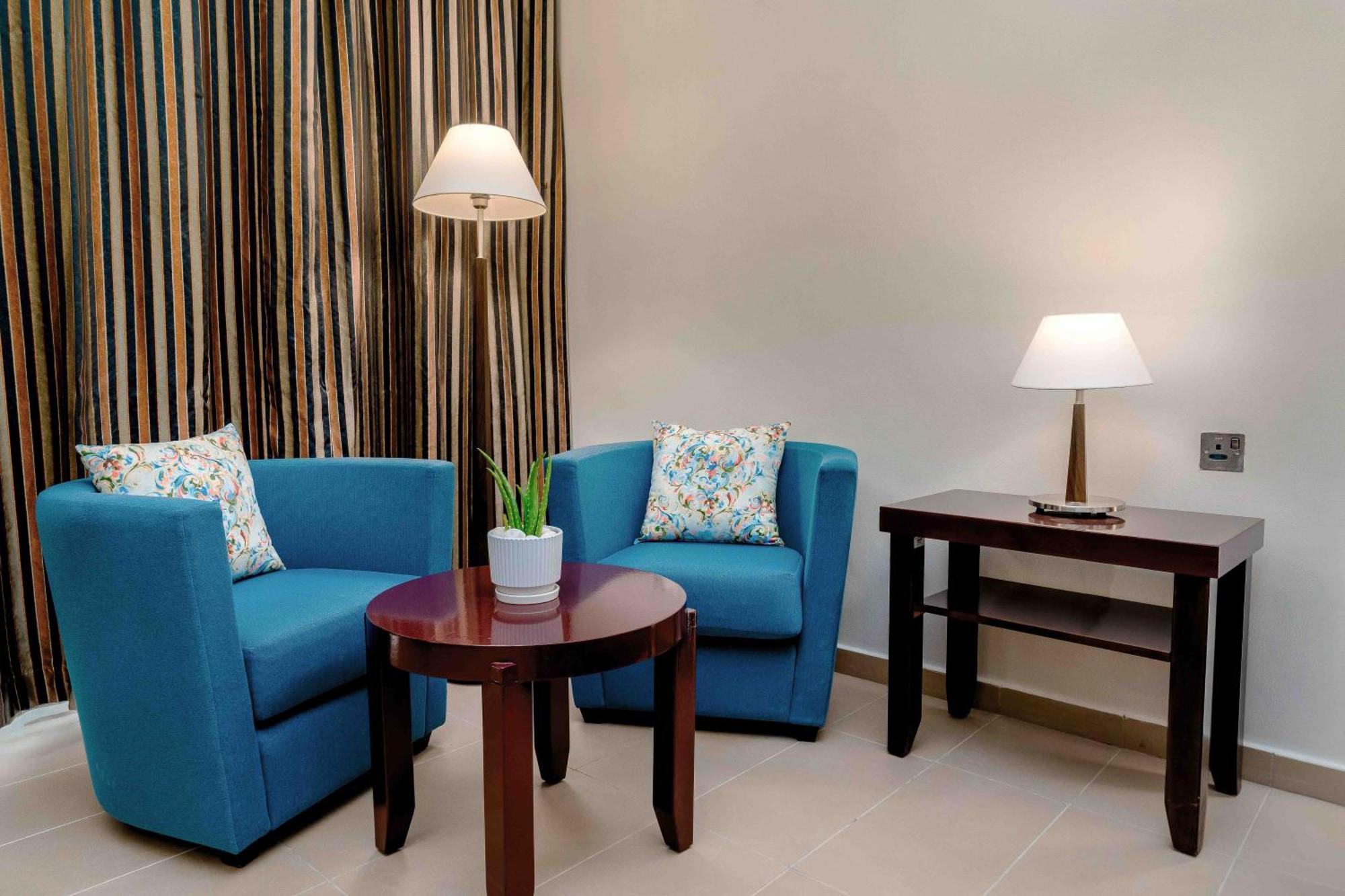 Metropolitan Al Mafraq Hotel Abu Dabi Dış mekan fotoğraf